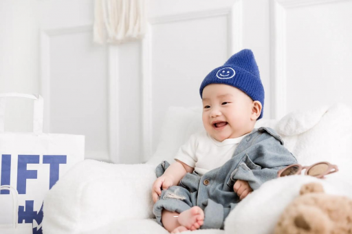 曲靖4个月宝宝干呕 曲靖4个月宝宝干呕